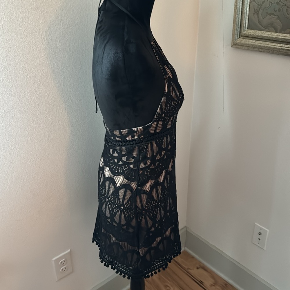 Forever 21 Halter Black nude Lace Mini Dress Sz S - Picture 6 of 11